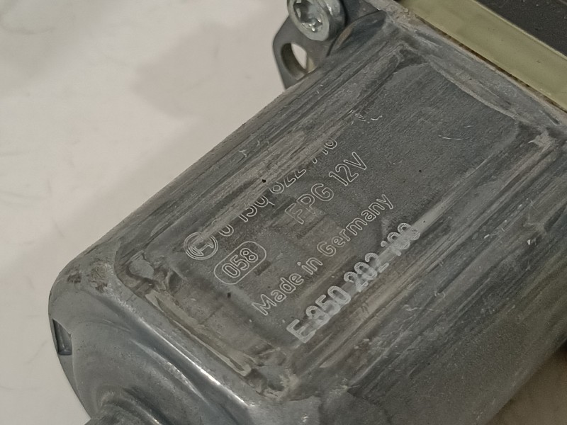 Recambio de elevalunas delantero derecho para seat leon (5f1) cupra 290 referencia OEM IAM 5F4837462D  