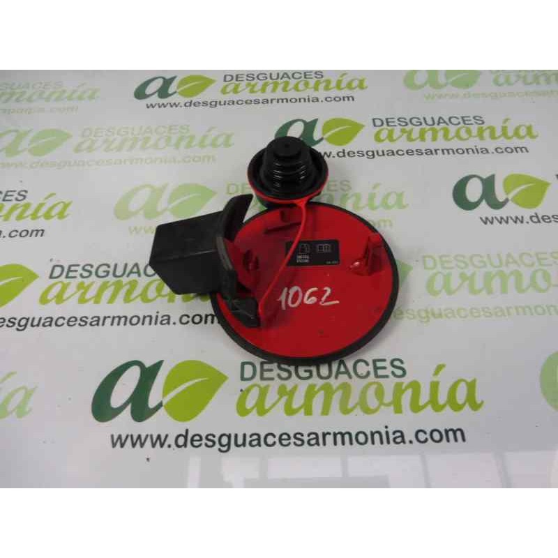 Recambio de tapa exterior combustible para opel corsa e color edition ecoflex referencia OEM IAM 468485664  