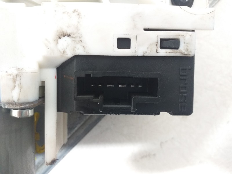 Recambio de elevalunas trasero derecho para renault latitude privilege referencia OEM IAM 827200009R 827300007R 