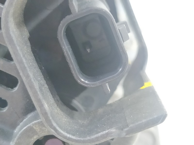 Recambio de alternador para renault megane iii berlina 5 p business referencia OEM IAM 231000027R 2606288A TG12C078