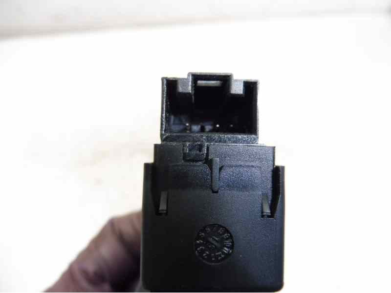 Recambio de mando elevalunas delantero derecho para volkswagen golf vii lim. (bq1) comfortline referencia OEM IAM 5G0959855M 5G0