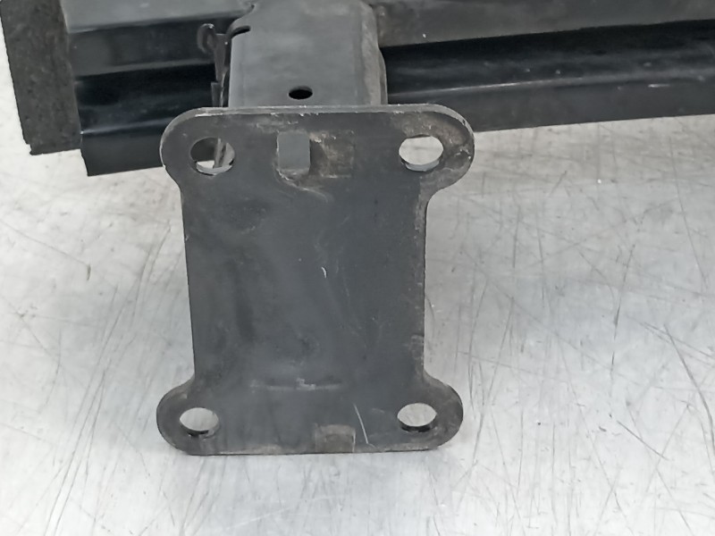 Recambio de refuerzo paragolpes delantero para nissan qashqai (j10) acenta referencia OEM IAM 62030JD000  