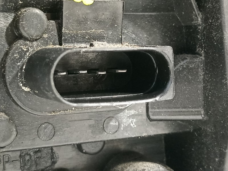 Recambio de piloto trasero izquierdo para volkswagen touareg (7l6) v6 tdi individual referencia OEM IAM 7L6945095R  