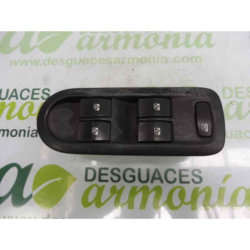 Recambio de mando elevalunas delantero izquierdo para renault scenic ii grand luxe dynamique referencia OEM IAM 156018070  