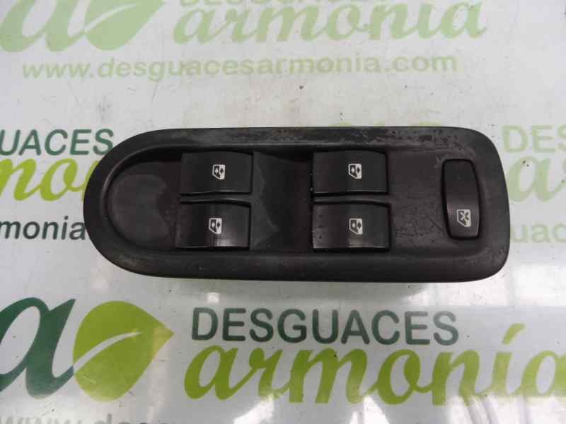 Recambio de mando elevalunas delantero izquierdo para renault scenic ii grand luxe dynamique referencia OEM IAM 156018070  