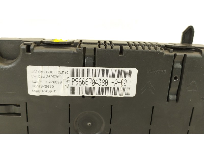 Recambio de cuadro instrumentos para citroën c4 picasso avatar referencia OEM IAM 9666704380  