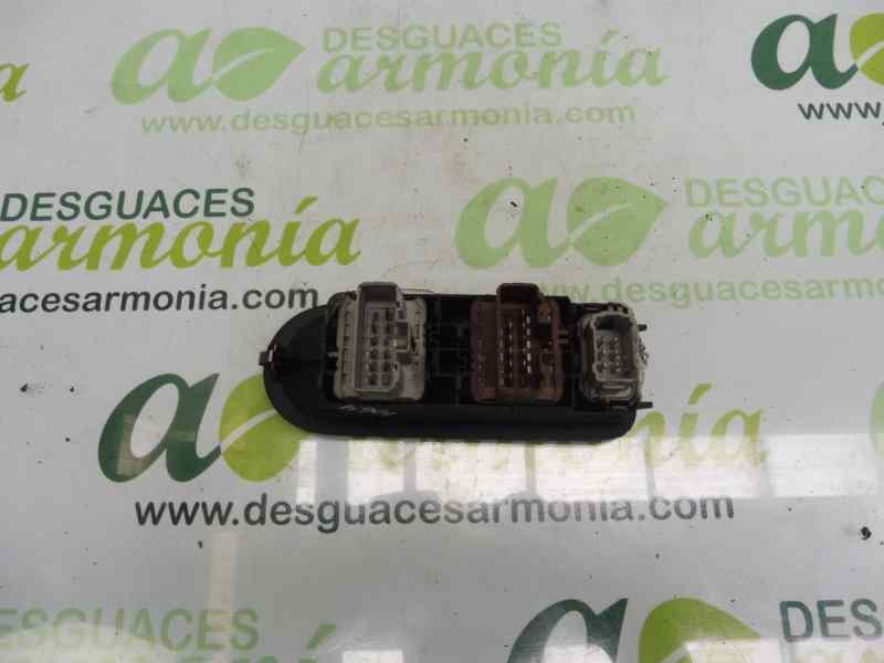 Recambio de mando elevalunas delantero izquierdo para renault scenic ii grand luxe dynamique referencia OEM IAM 156018070  