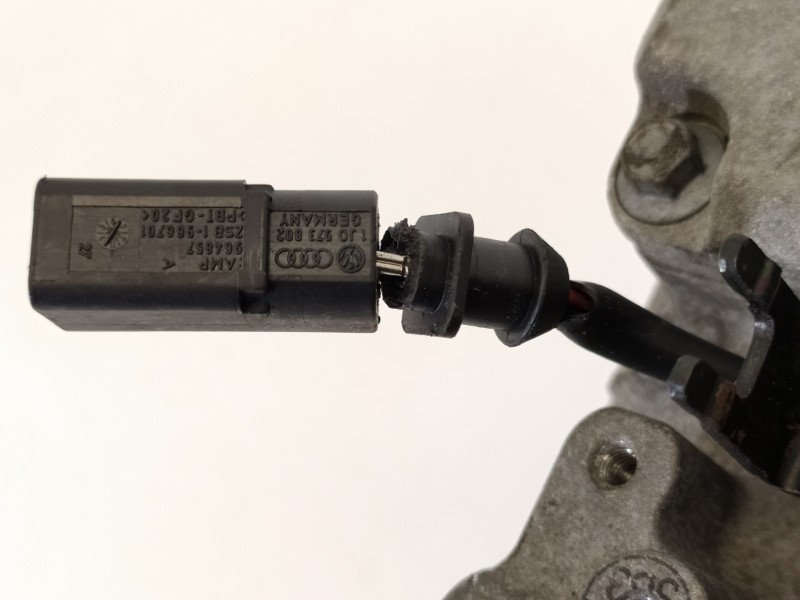 Recambio de compresor aire acondicionado para volkswagen touareg (7l6) v6 tdi individual referencia OEM IAM 7L6820803Q 447190908