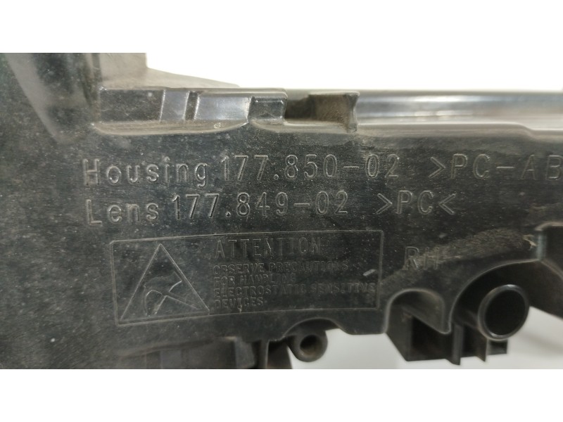 Recambio de piloto delantero derecho para citroën c4 picasso avatar referencia OEM IAM 9676036280 89209001 