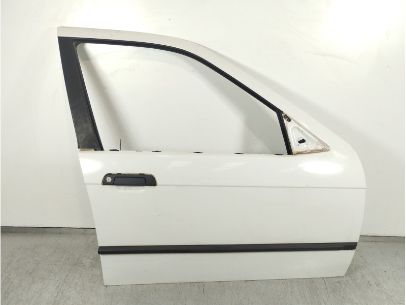 Recambio de puerta delantera derecha para bmw serie 3 berlina (e36) 318i referencia OEM IAM   