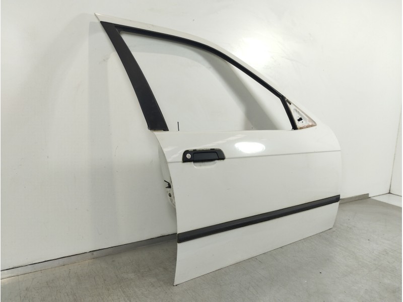 Recambio de puerta delantera derecha para bmw serie 3 berlina (e36) 318i referencia OEM IAM   