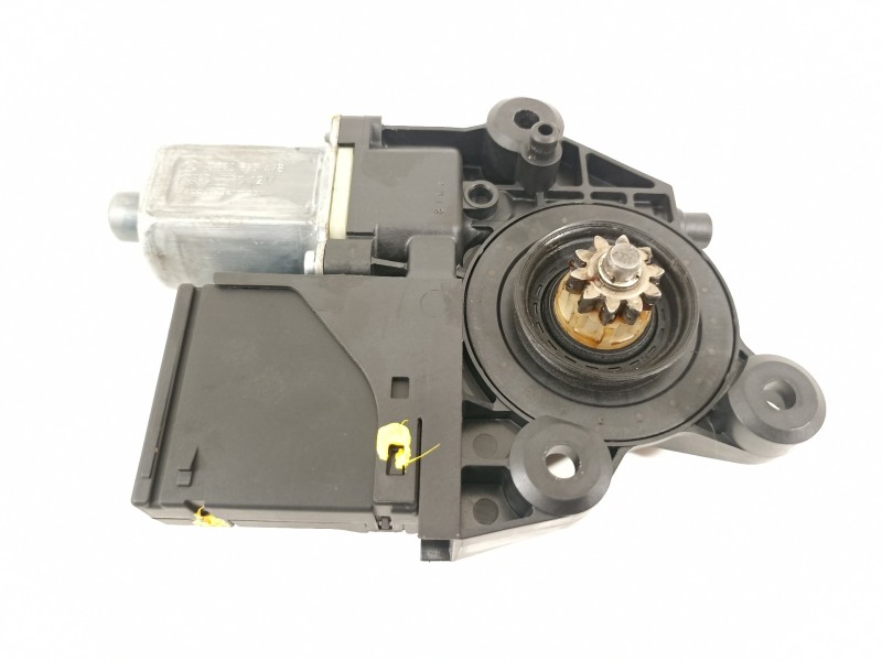 Recambio de motor elevalunas delantero derecho para renault megane iii berlina 5 p business referencia OEM IAM 807301396R  