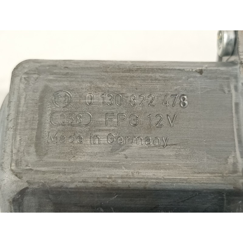 Recambio de motor elevalunas delantero derecho para renault megane iii berlina 5 p business referencia OEM IAM 807301396R  