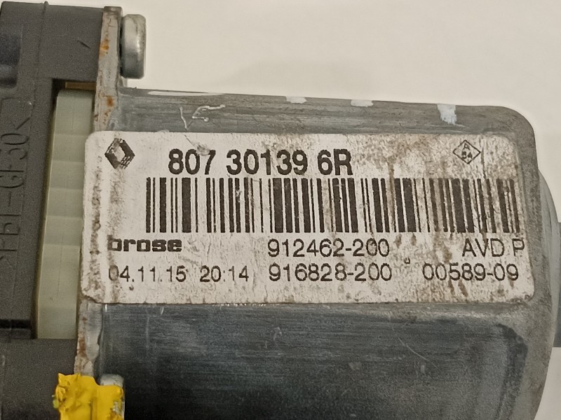 Recambio de motor elevalunas delantero derecho para renault megane iii berlina 5 p business referencia OEM IAM 807301396R  