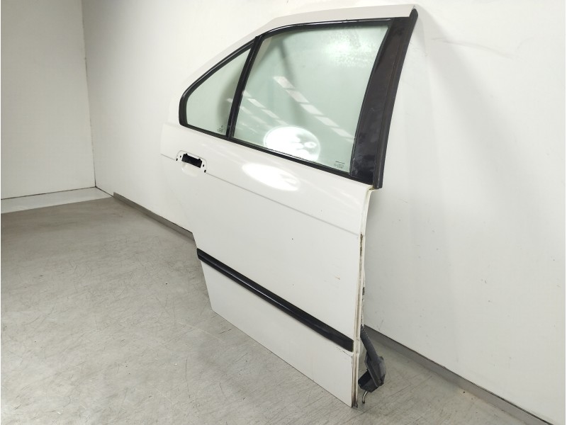 Recambio de puerta trasera derecha para bmw serie 3 berlina (e36) 318i referencia OEM IAM   