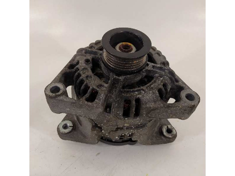 Recambio de alternador para opel corsa d sport referencia OEM IAM 95520021  