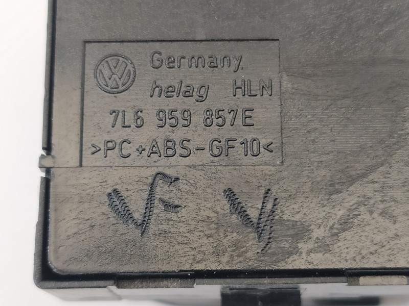 Recambio de mando elevalunas delantero izquierdo para volkswagen touareg (7l6) v6 tdi individual referencia OEM IAM 7L6959857E  