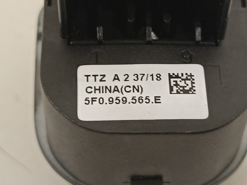 Recambio de mando retrovisor para seat leon (5f1) cupra 290 referencia OEM IAM 5F0959565E  