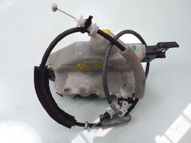 Recambio de cerradura puerta trasera derecha para citroën c3 elle referencia OEM IAM 123984  