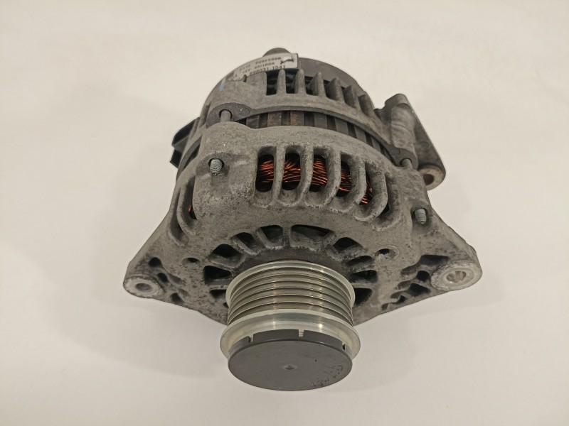 Recambio de alternador para opel zafira b enjoy plus referencia OEM IAM 8400157  