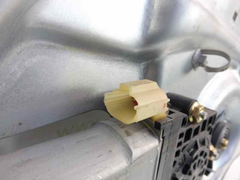 Recambio de elevalunas delantero derecho para kia cerato 2.0 ex familiar (5-ptas.) referencia OEM IAM 824802F020  