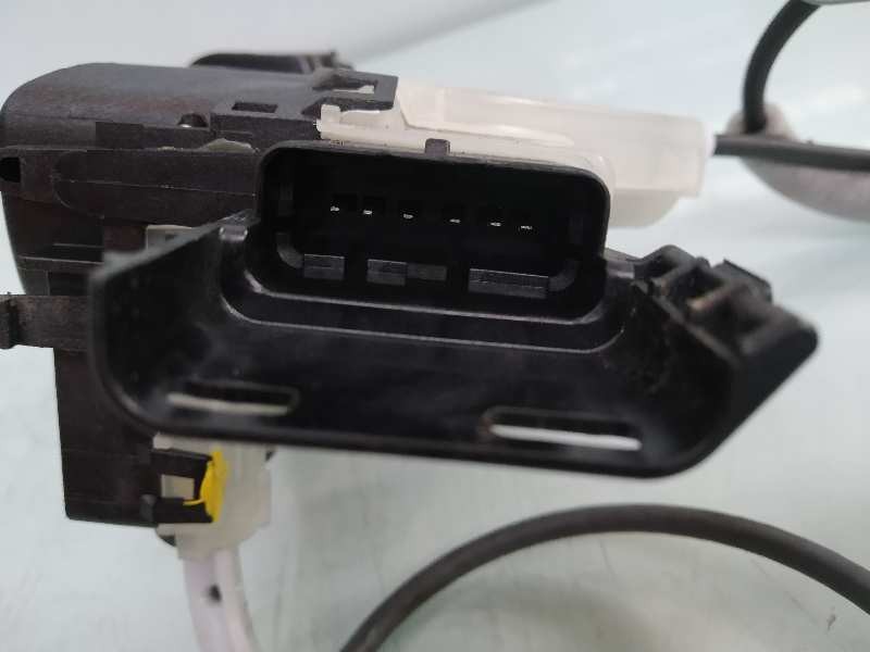 Recambio de cerradura puerta trasera izquierda para citroën c3 elle referencia OEM IAM 123985  