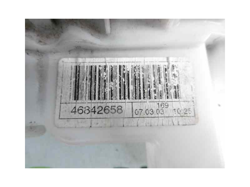 Recambio de cerradura puerta delantera derecha para fiat panda (169) 1.2 8v alessi referencia OEM IAM 46842658  