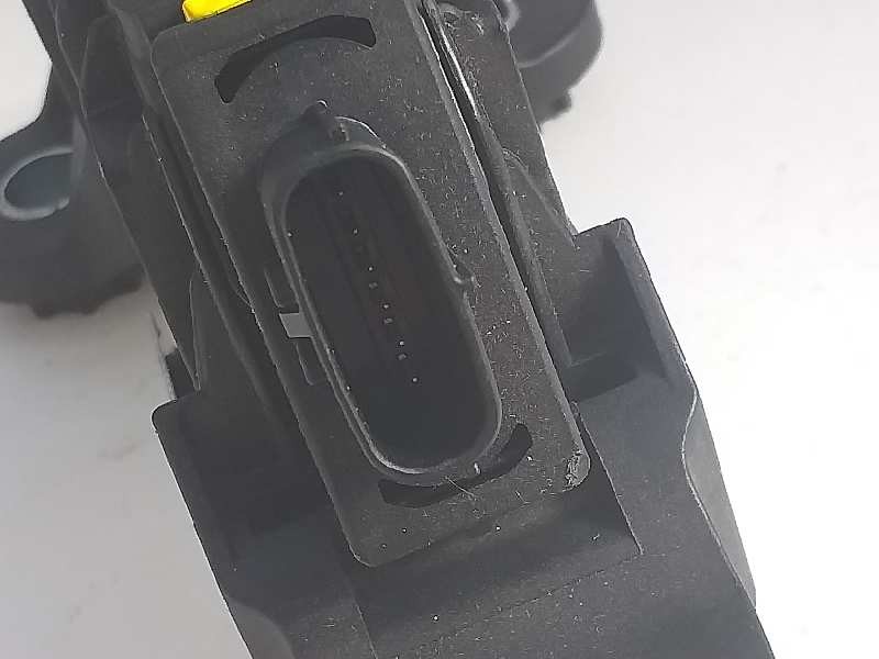 Recambio de potenciometro pedal para kia rio (yb) tech referencia OEM IAM 32700XXXXX  