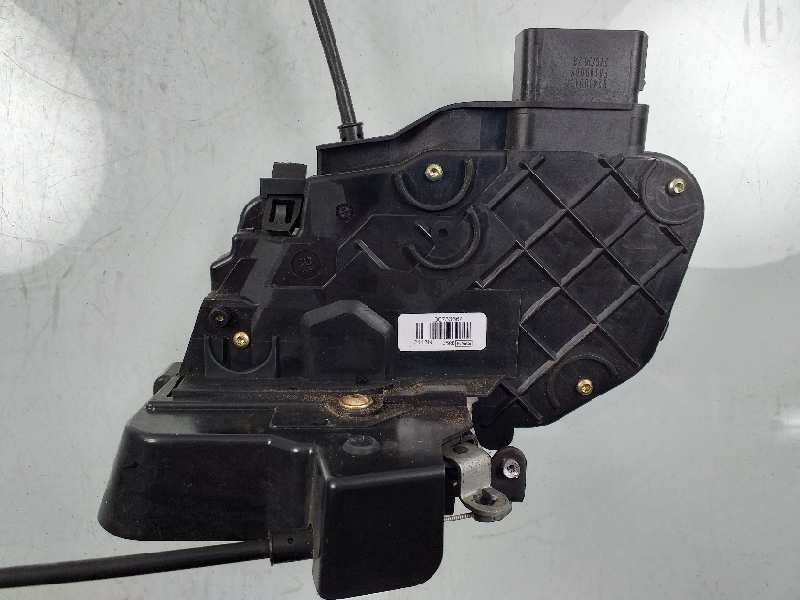 Recambio de cerradura puerta delantera derecha para volvo s40 berlina d5 kinetic referencia OEM IAM 30753664  