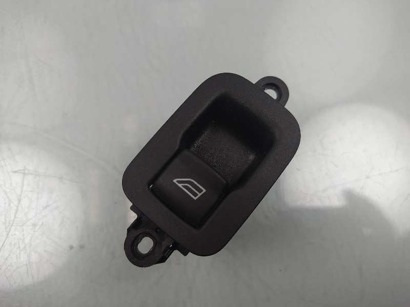 Recambio de mando elevalunas trasero izquierdo para volvo s40 berlina d5 kinetic referencia OEM IAM 30774163  