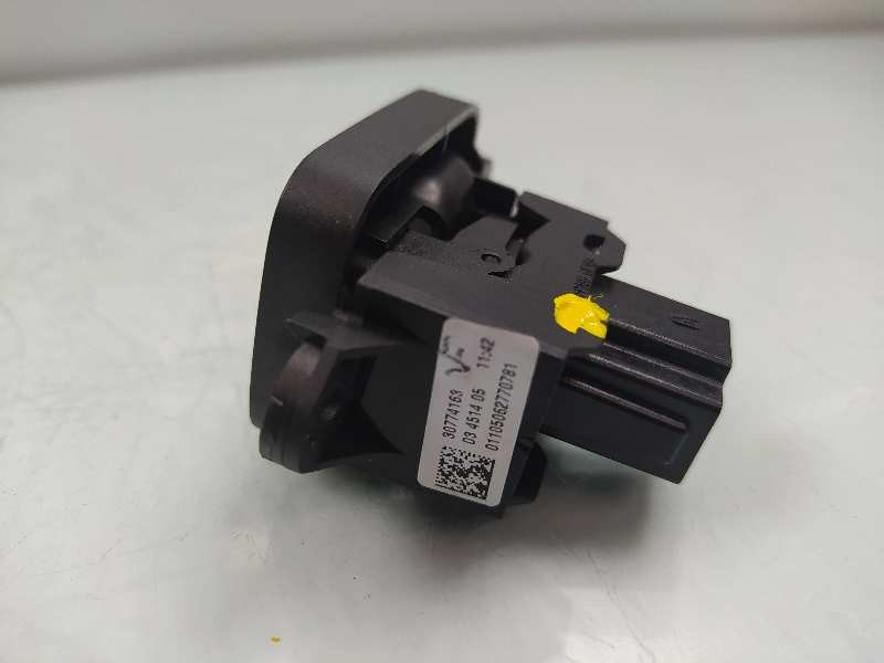 Recambio de mando elevalunas trasero izquierdo para volvo s40 berlina d5 kinetic referencia OEM IAM 30774163  