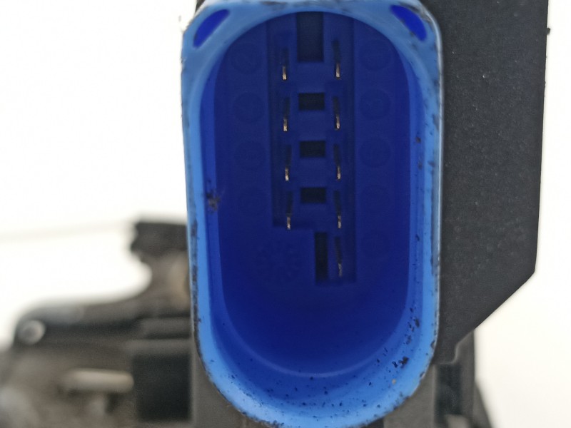 Recambio de cerradura puerta delantera derecha para volkswagen caddy ka/kb (2k) maxi furg. referencia OEM IAM 3D1837016AC  