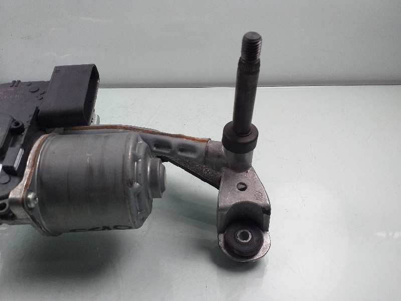 Recambio de motor limpia delantero para ford fiesta (ce1) cool&connect referencia OEM IAM H1BB17500AD H1BB17504AD 3397021937