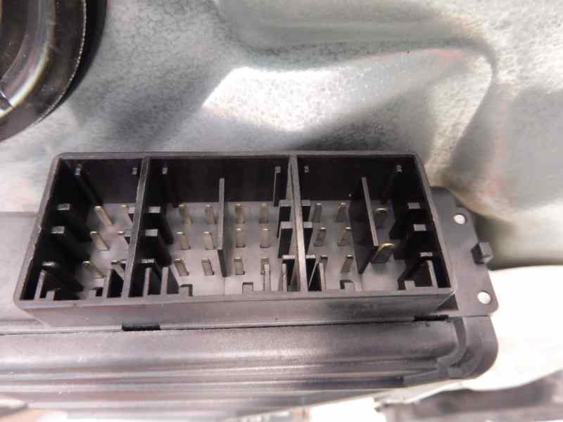 Recambio de elevalunas delantero derecho para seat ibiza (6l1) reference referencia OEM IAM 6L3837752BQ 6Q2959801A 