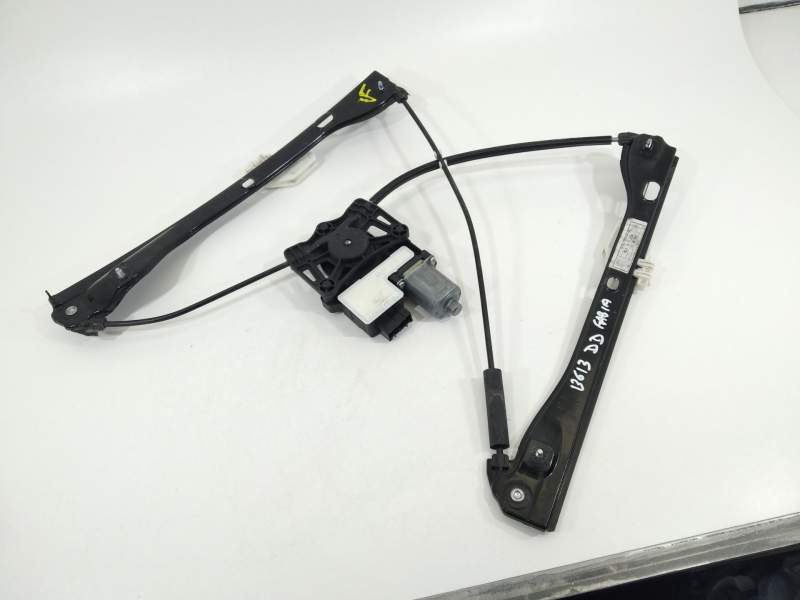 ELEVALUNAS DELANTERO DERECHO 6V0837462C 