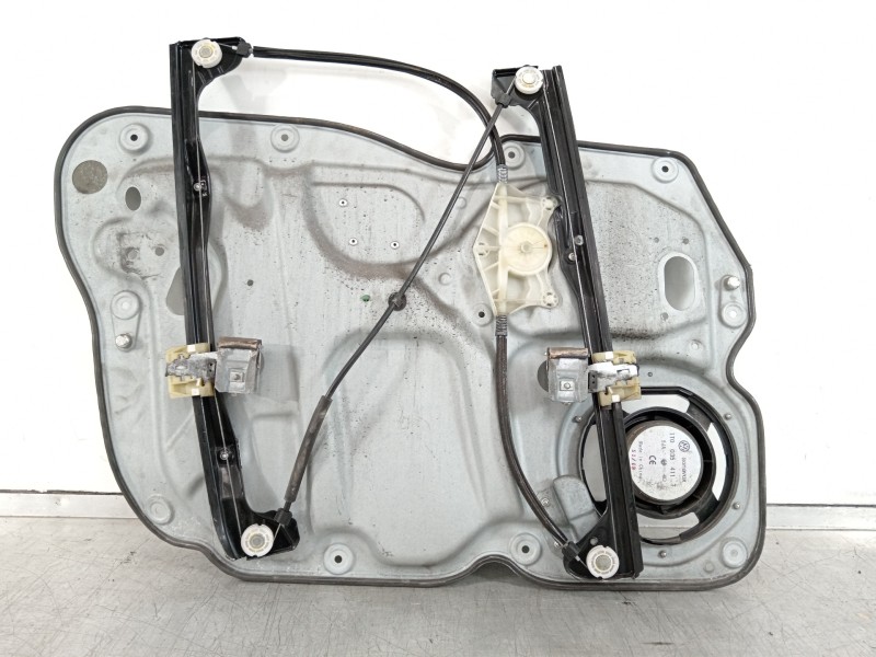 Recambio de elevalunas delantero derecho para volkswagen caddy ka/kb (2k) maxi furg. referencia OEM IAM 1T0837756L 1K0959792 