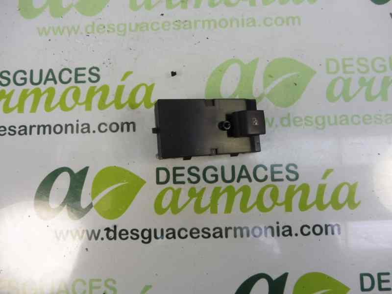 Recambio de mando elevalunas delantero derecho para opel insignia berlina excellence referencia OEM IAM 22915102  
