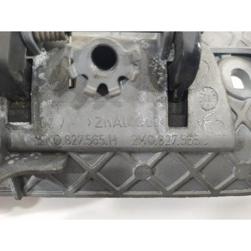 Recambio de maneta exterior porton para volkswagen caddy ka/kb (2k) maxi furg. referencia OEM IAM 2K0827565  