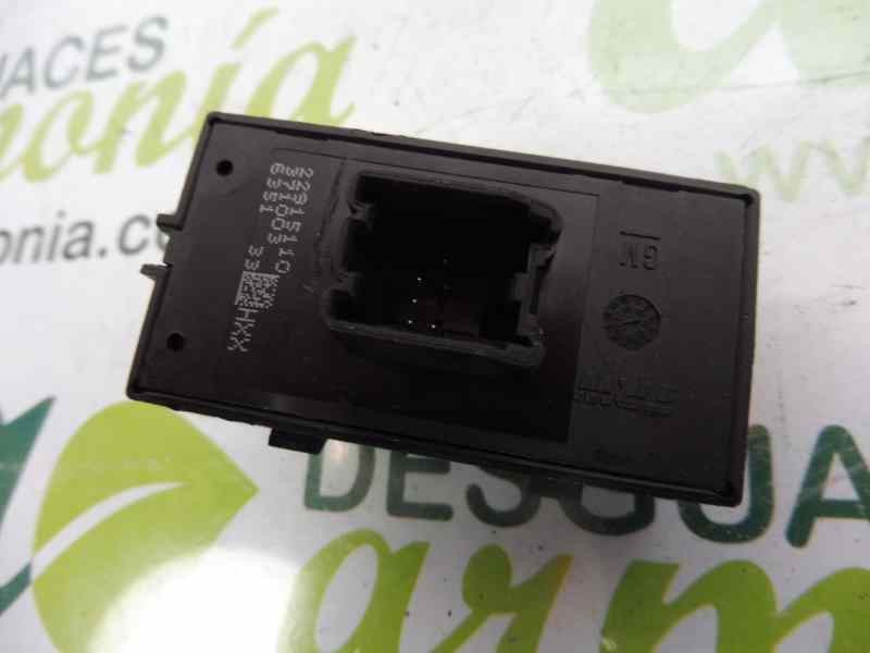 Recambio de mando elevalunas trasero derecho para opel insignia berlina excellence referencia OEM IAM 22915110  