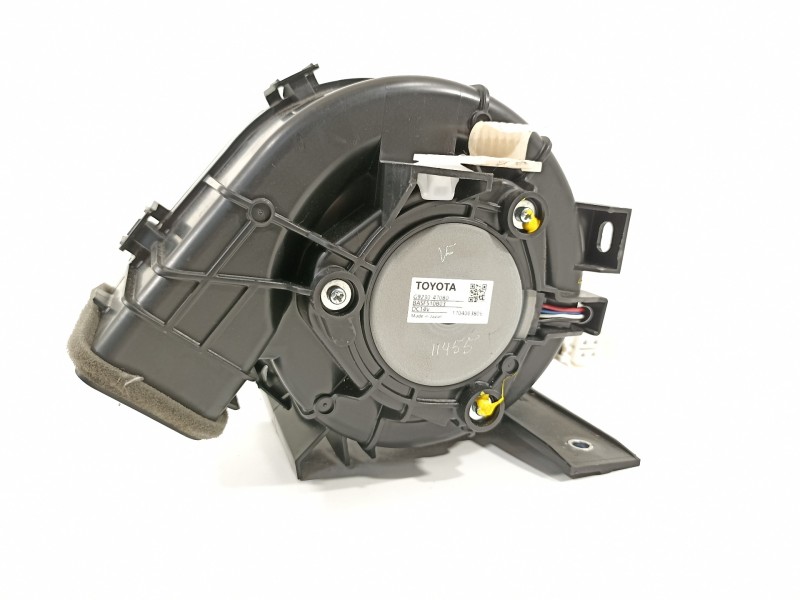 Recambio de ventilador calefaccion para toyota c-hr hybrid active referencia OEM IAM G923047080  