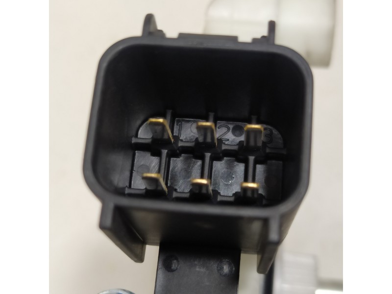 Recambio de motor elevalunas delantero derecho para ford fiesta (ce1) cool&connect referencia OEM IAM A75655111  