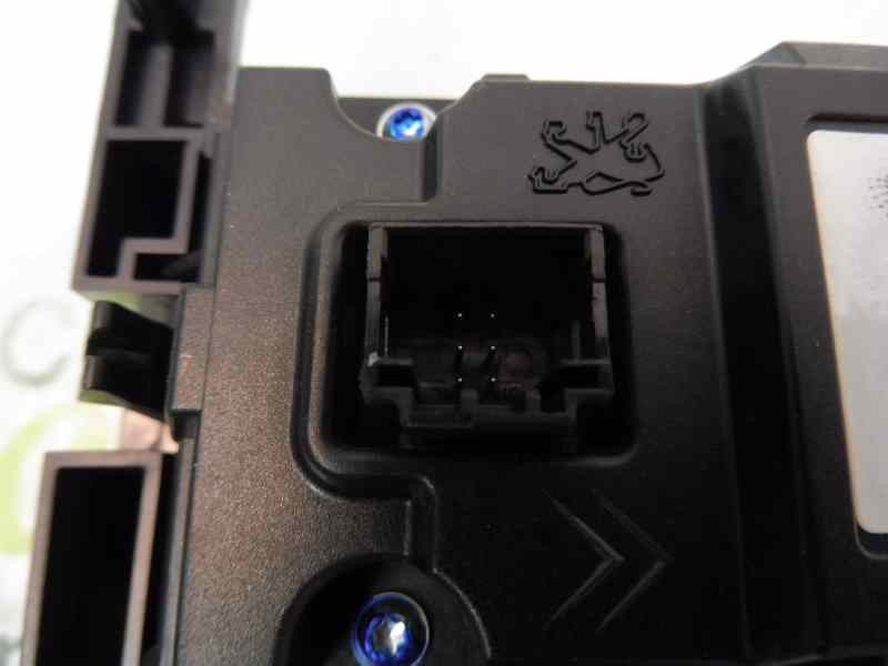 Recambio de mando climatizador para peugeot 407 sw st confort referencia OEM IAM 96573322XF  