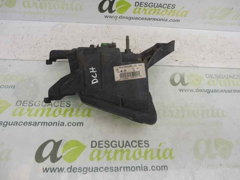 Recambio de faro antiniebla derecho para peugeot 407 sw st confort referencia OEM IAM 9641945480  