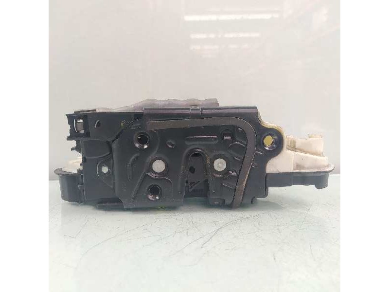 Recambio de cerradura puerta delantera izquierda para skoda fabia ambition referencia OEM IAM 6V1837015A  