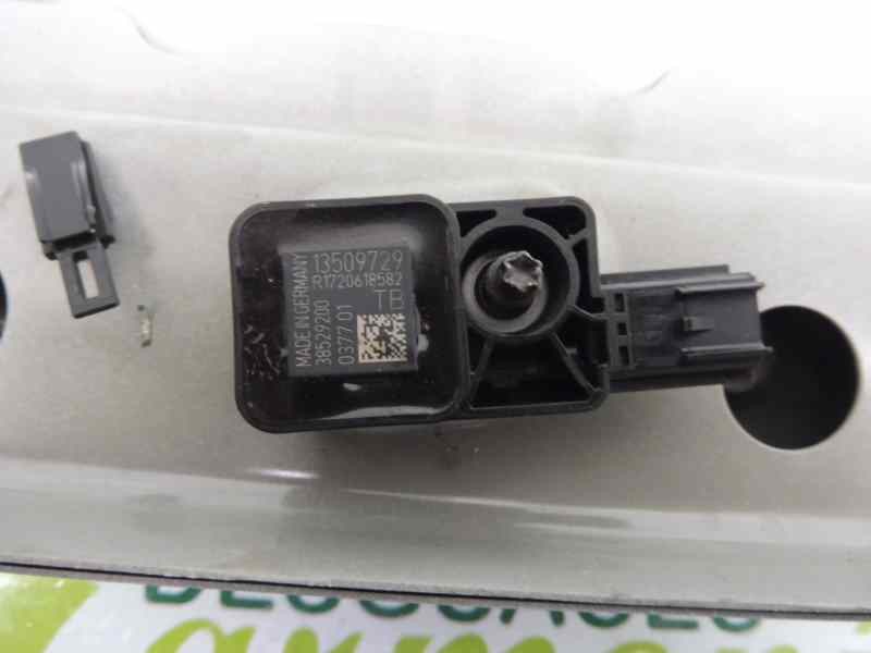 Recambio de travesaño superior para opel insignia berlina excellence referencia OEM IAM   