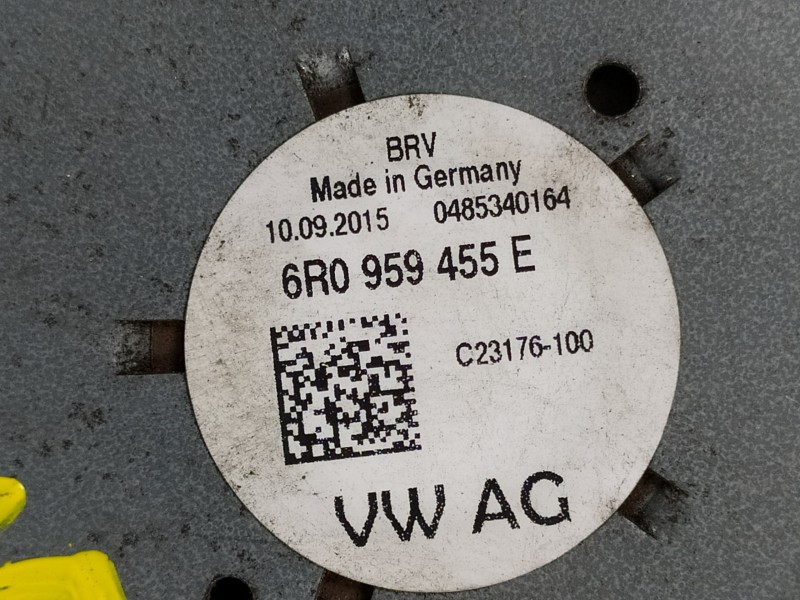 Recambio de electroventilador para skoda fabia ambition referencia OEM IAM 6R0121207  