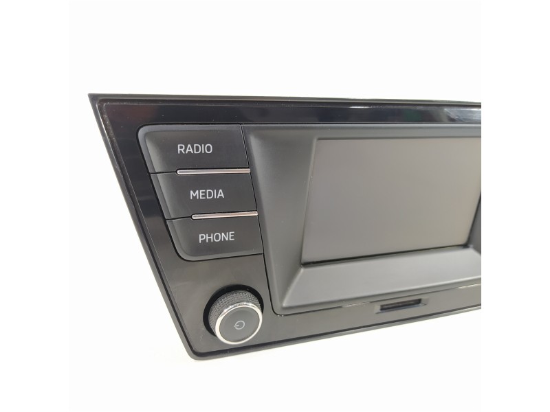 Recambio de sistema audio / radio cd para skoda fabia ambition referencia OEM IAM 6V0035871B  