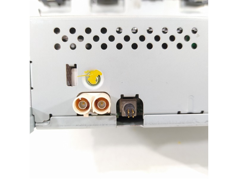 Recambio de sistema audio / radio cd para skoda fabia ambition referencia OEM IAM 6V0035871B  