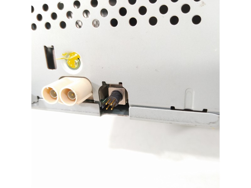 Recambio de sistema audio / radio cd para skoda fabia ambition referencia OEM IAM 6V0035871B  