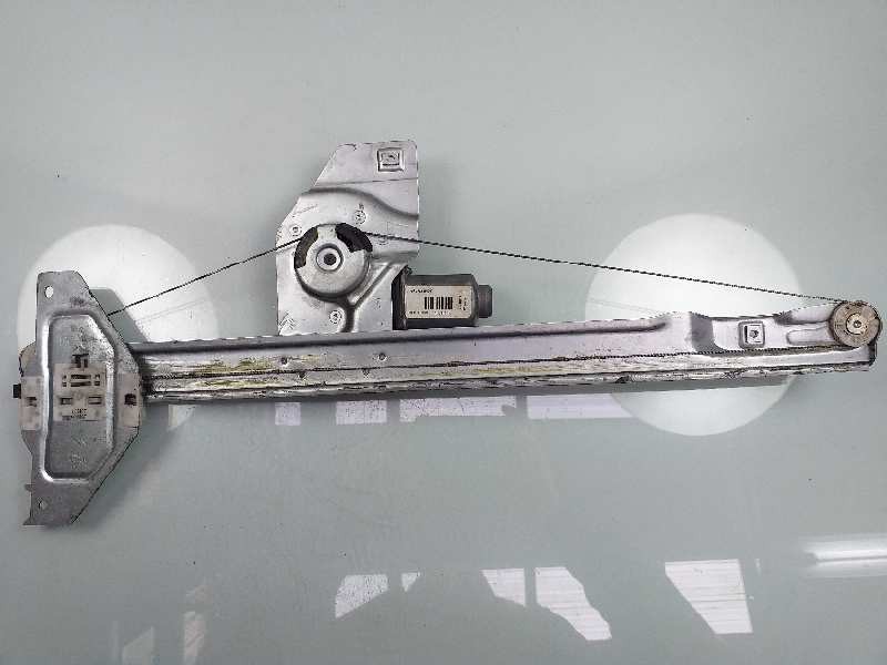 Recambio de elevalunas delantero derecho para citroën berlingo cuadro l1 referencia OEM IAM 9680557880  